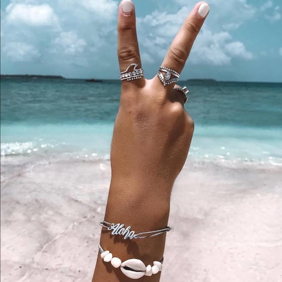Brandy Melville Jewelry - LAST SET SALE Aloha Summer Bracelet Set